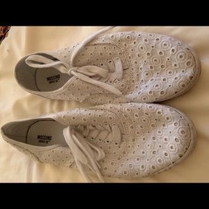 Cute White Eyelet Mossimo Tennis Shoes